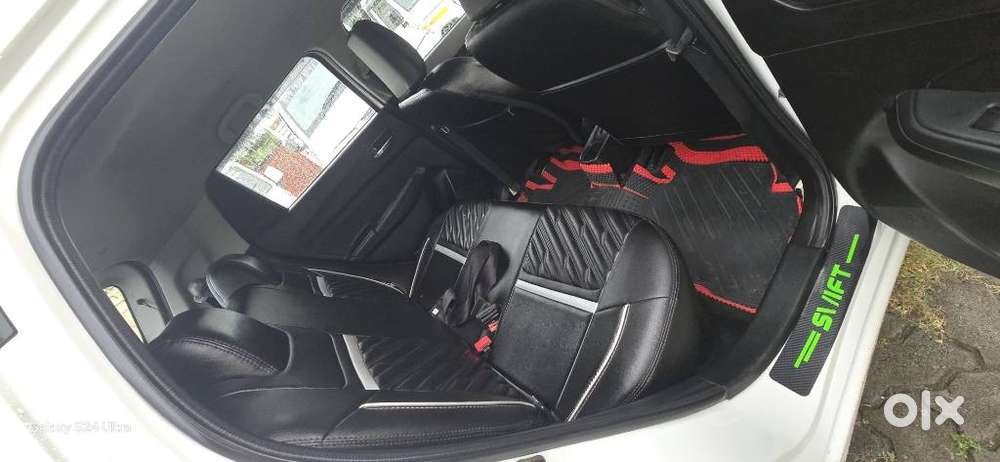 Maruti Suzuki Swift Vxi Optional, 2024, Petrol