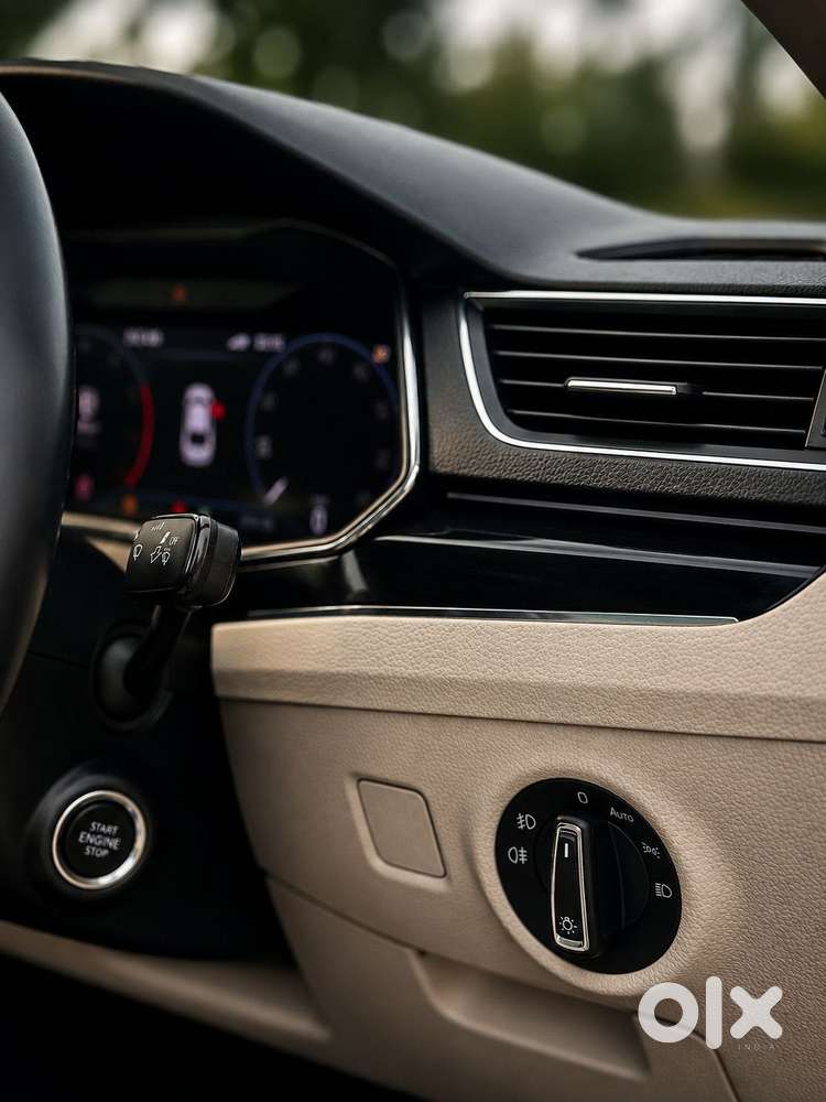 Skoda Superb 2.0 Tsi At L&k, 2022, Petrol