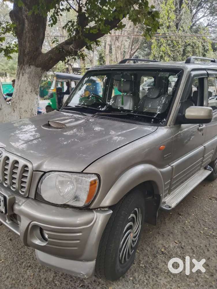 Mahindra Scorpio Classic 2009 Diesel 100000 Km Driven