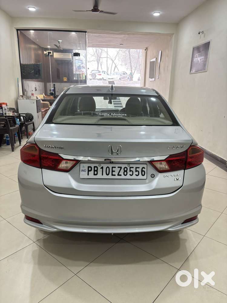 Honda City V Mt, 2015, Petrol