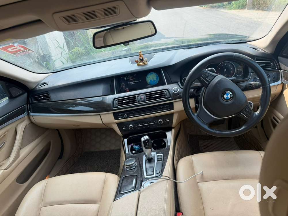 Bmw 5 Series 2016 Car Authorised Service History Record.