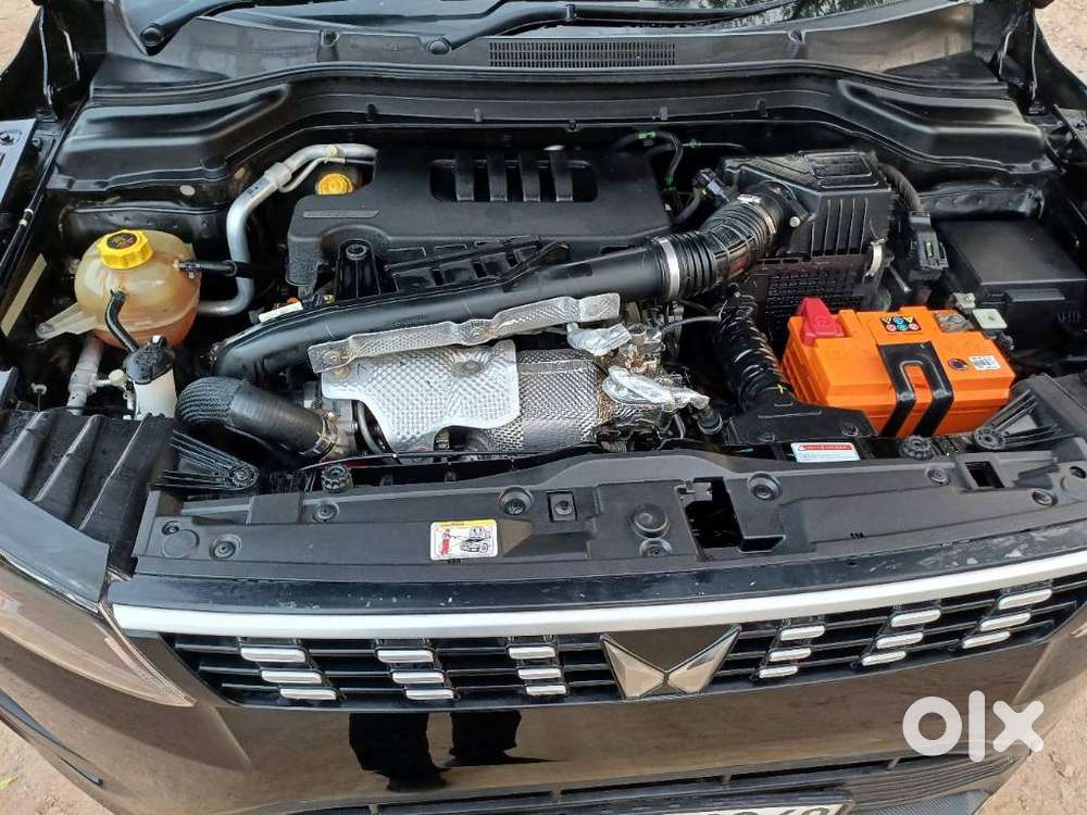 Mahindra Xuv300 W6 Amt Diesel, 2023, Diesel
