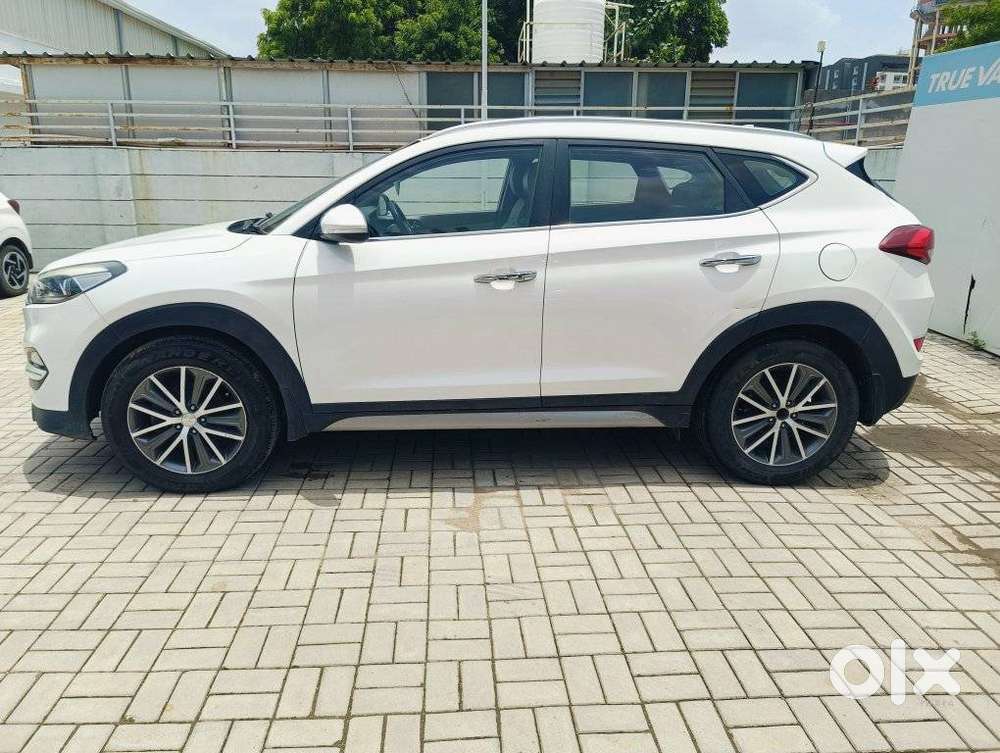 Hyundai Tucson [ ] 2.0 Gl (o) 2wd At Diesel, 2017, Diesel