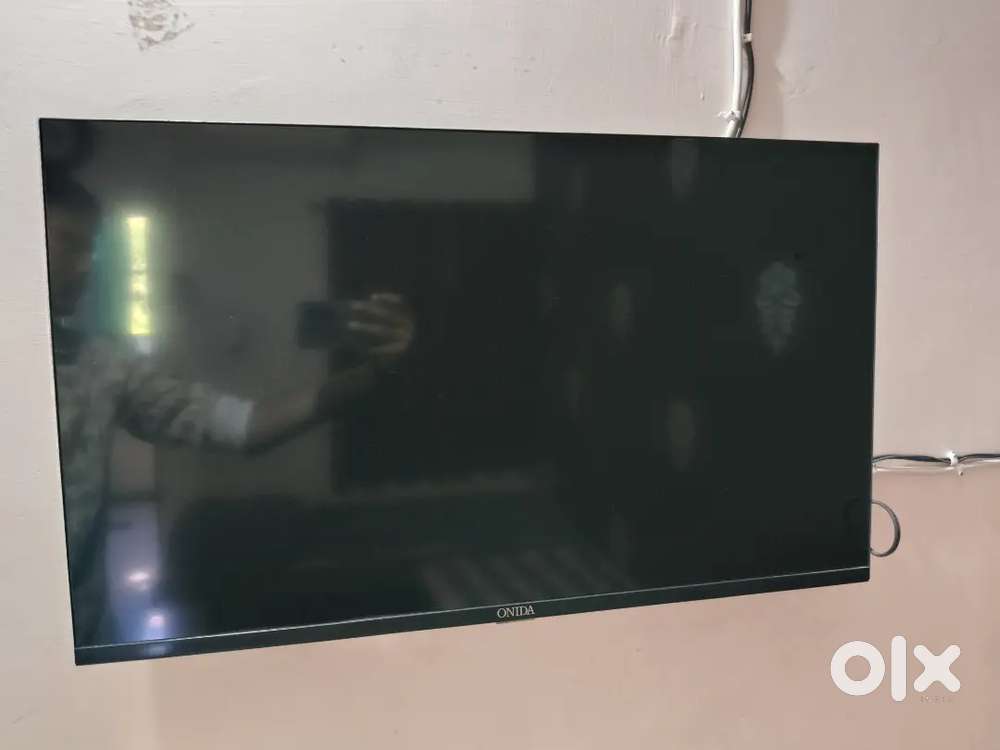 Onida 32 inch smart TV