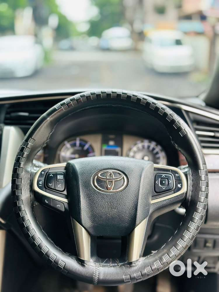 Toyota Innova Crysta 2017