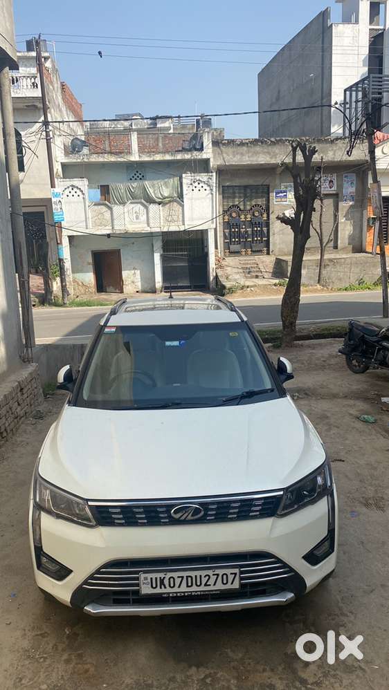 Mahindra Xuv300 2020 Petrol Well Maintained