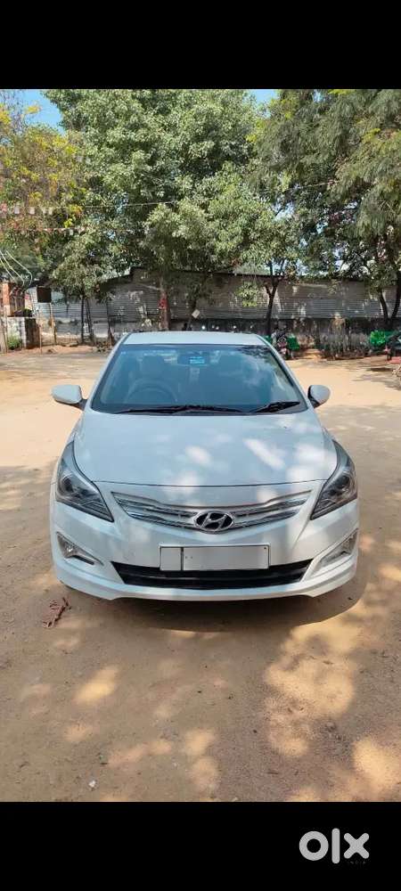 Hyundai Verna Diesel Manual 13595 Km 2015