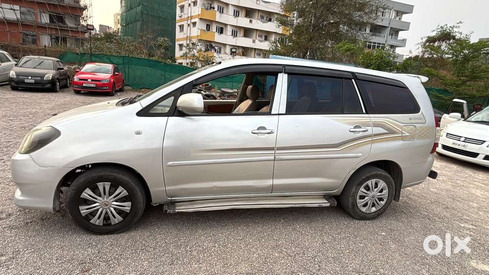 Toyota Innova 2.5 Gx 7 Str Bs-iii, 2007, Diesel