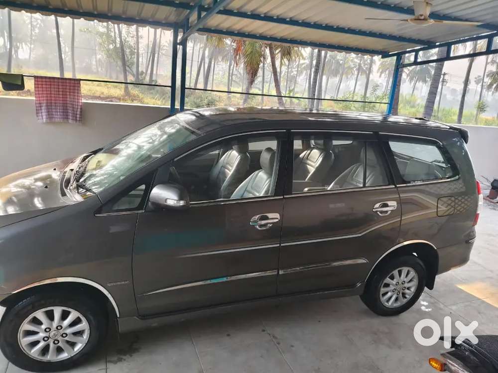 Toyota Innova 2.5 Vx 2012