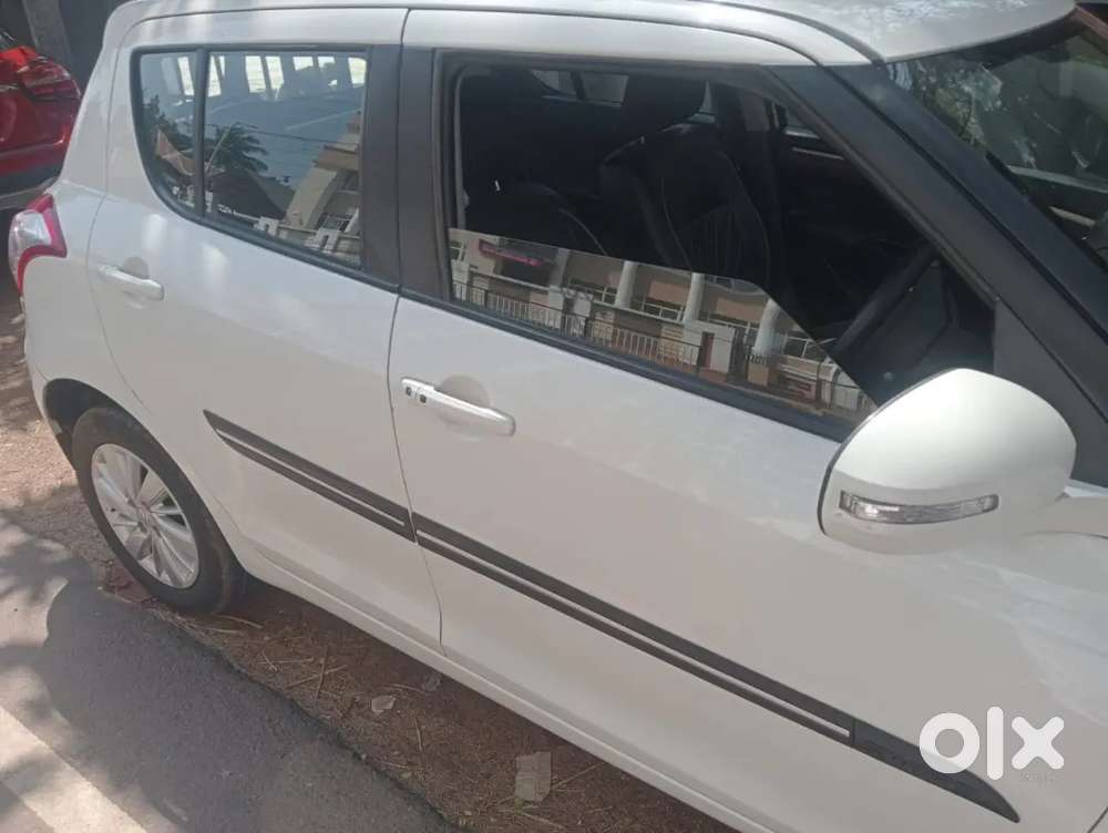 Maruti Suzuki Swift 2013 Diesel 83000 Km Driven