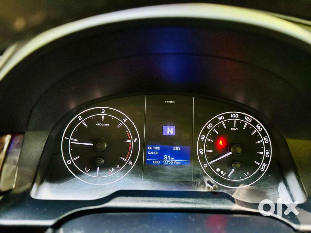 Toyota Innova Crysta 2.7 Gx At 8s, 2020, Diesel