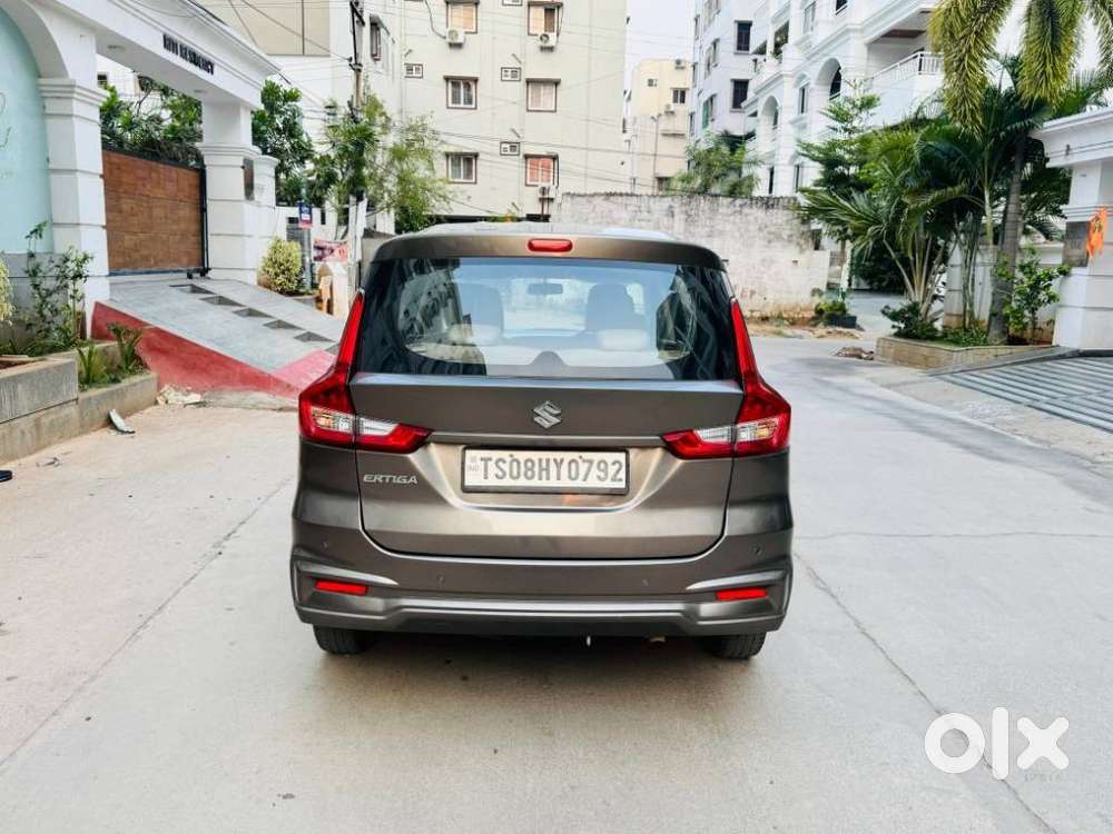 Maruti Suzuki Ertiga Vxi Abs Bs Iv, 2022, Petrol