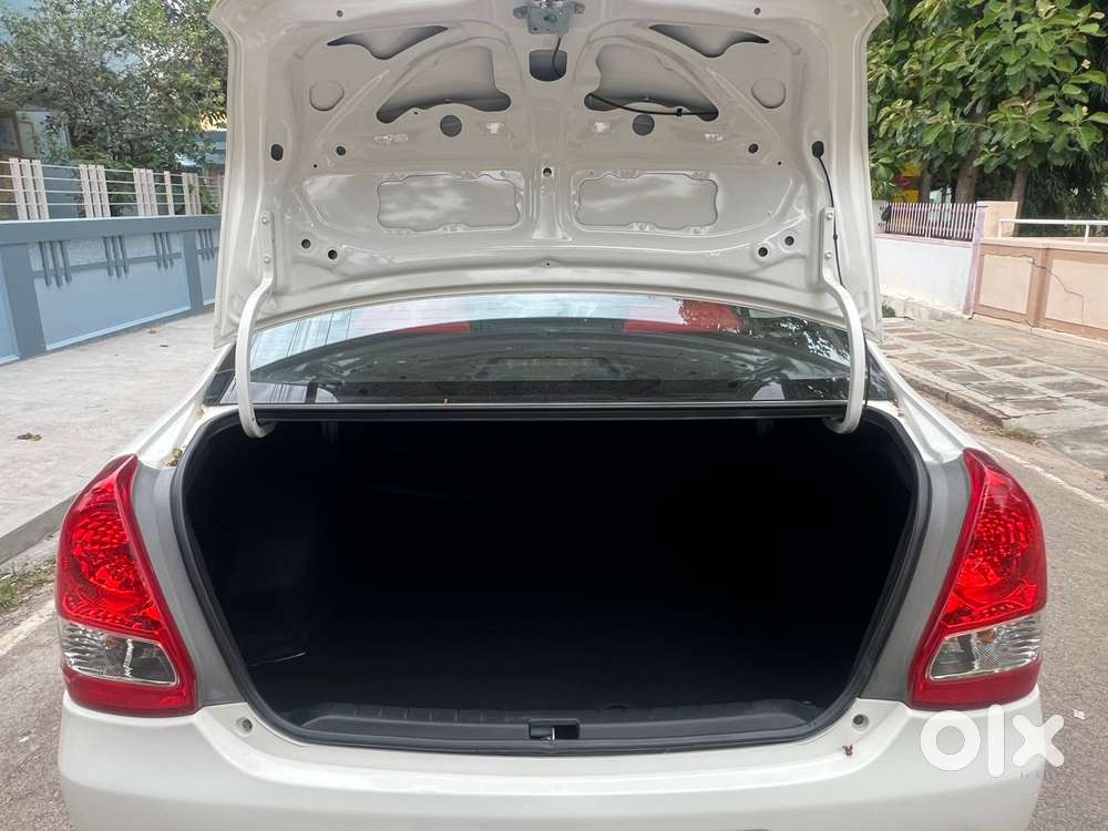 Toyota Etios 2010-2012 V, 2011, Petrol