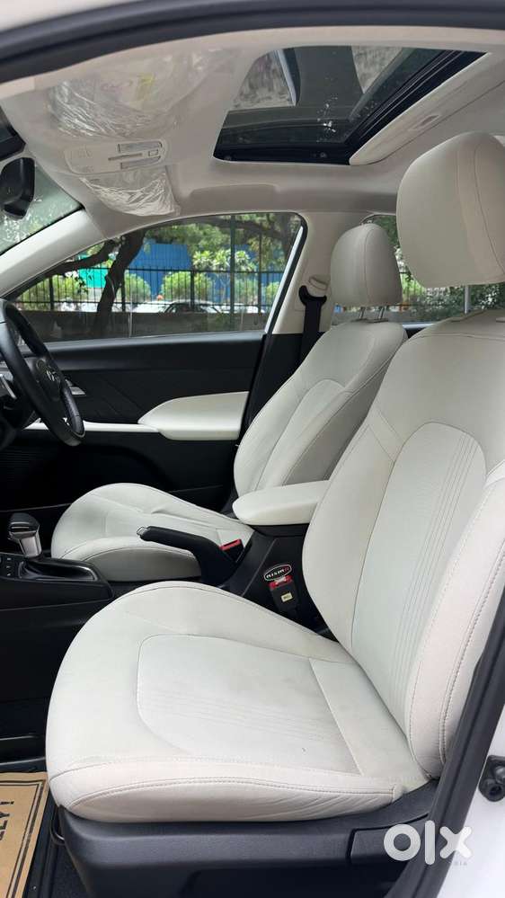 Hyundai Verna 1.5 Sx Ivt, 2025, Petrol
