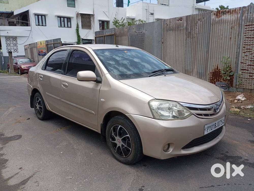 Toyota Etios, 2011, Petrol