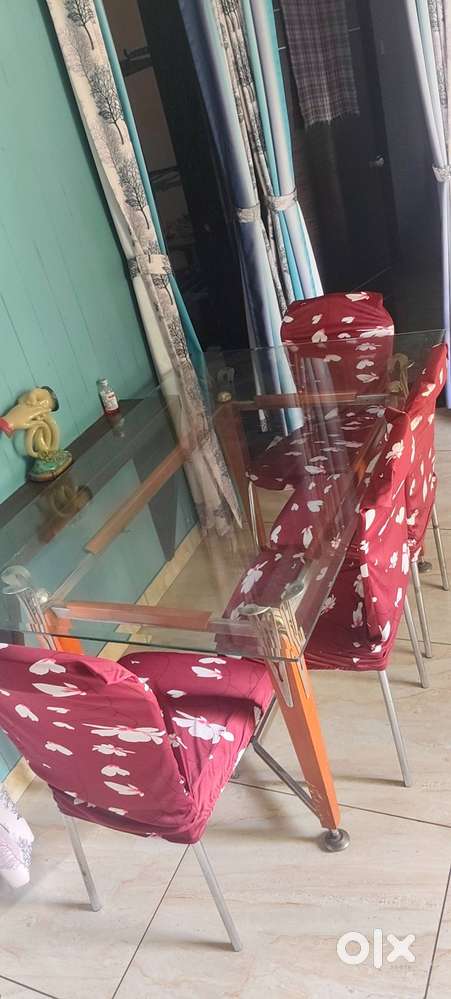 Dining table 6 seater