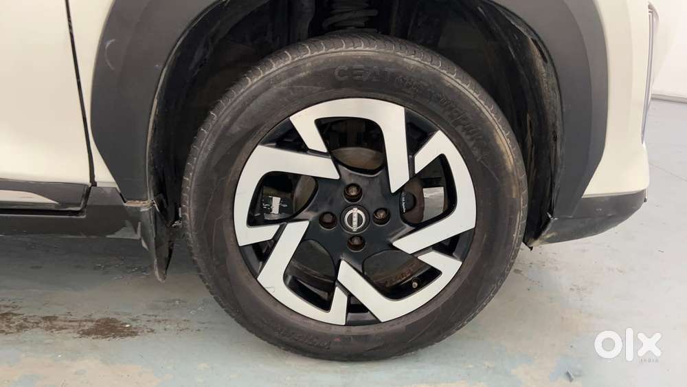 Nissan Magnite 1.0 Xv Dual Tone, 2022, Petrol