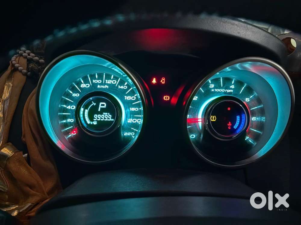 Mahindra Xuv500 2019 Diesel 47000 Km Driven