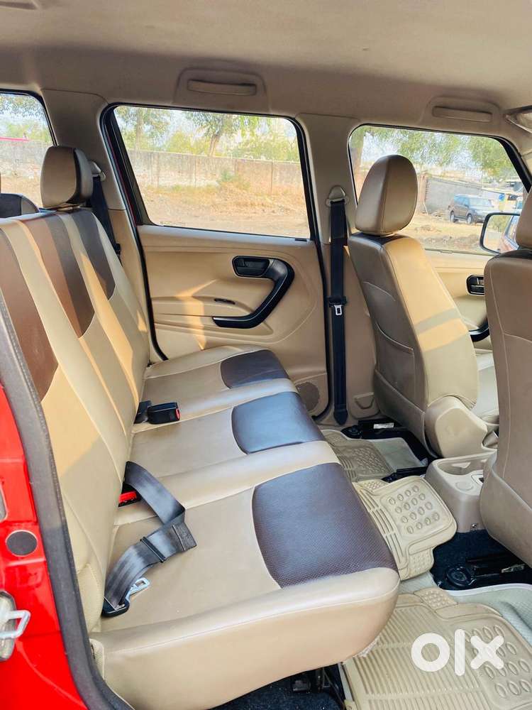 Mahindra Tuv 300 T4, 2016, Diesel