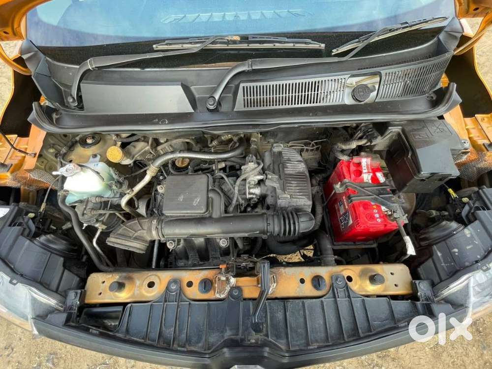 Renault Triber Rxz, 2021, Petrol