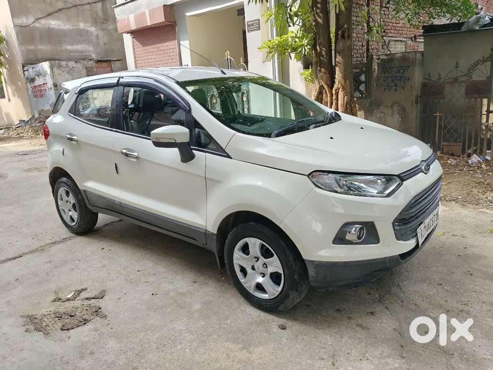 Ford Ecosport Petrol 2015 -