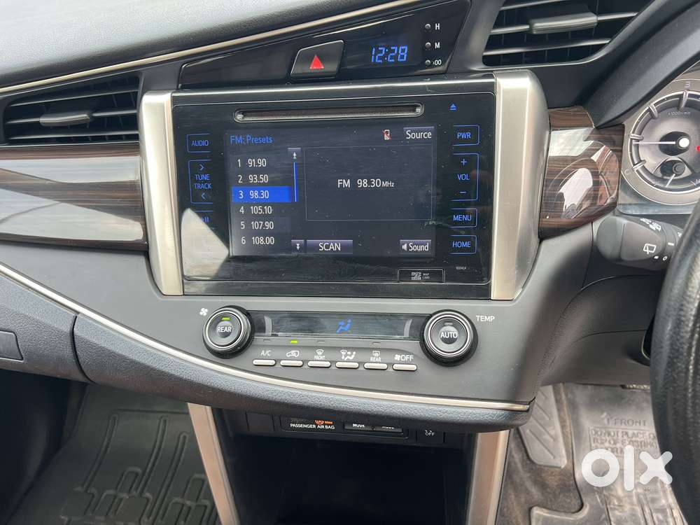 Toyota Innova Crysta 2.8z Automatic, 2018, Diesel