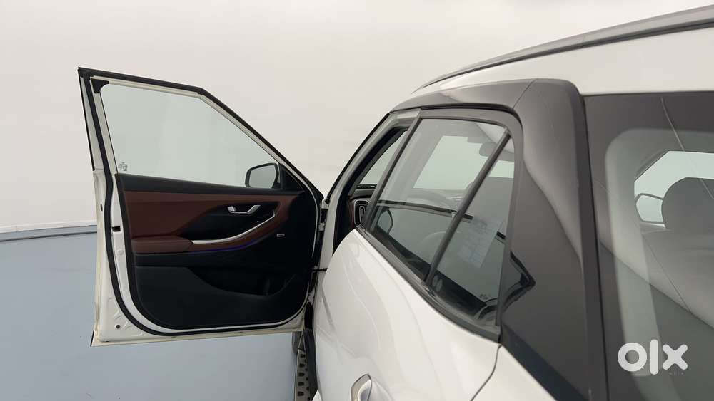 Hyundai Alcazar 2.0 Platinum (o) Petrol At 6 Str, 2021, Petrol