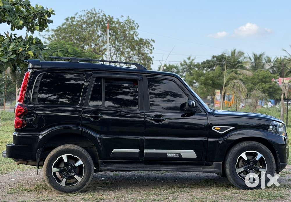 Mahindra Scorpio S11 Mt 7s, 2023, Diesel