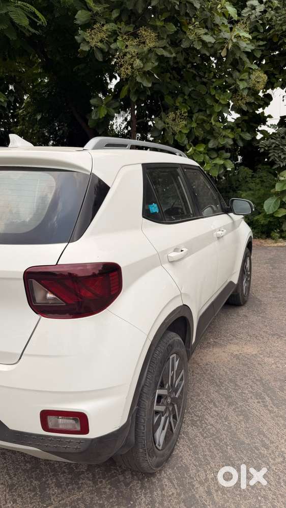 Hyundai Venue Diesel Manual 2021