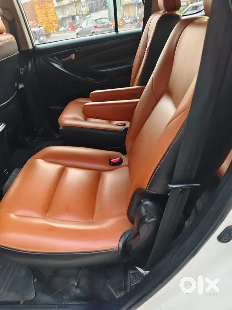 Toyota Innova Crysta 2018