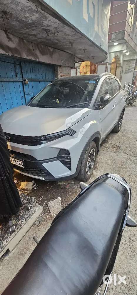 Tata Nexon 2025 Petrol 1300 Km Driven