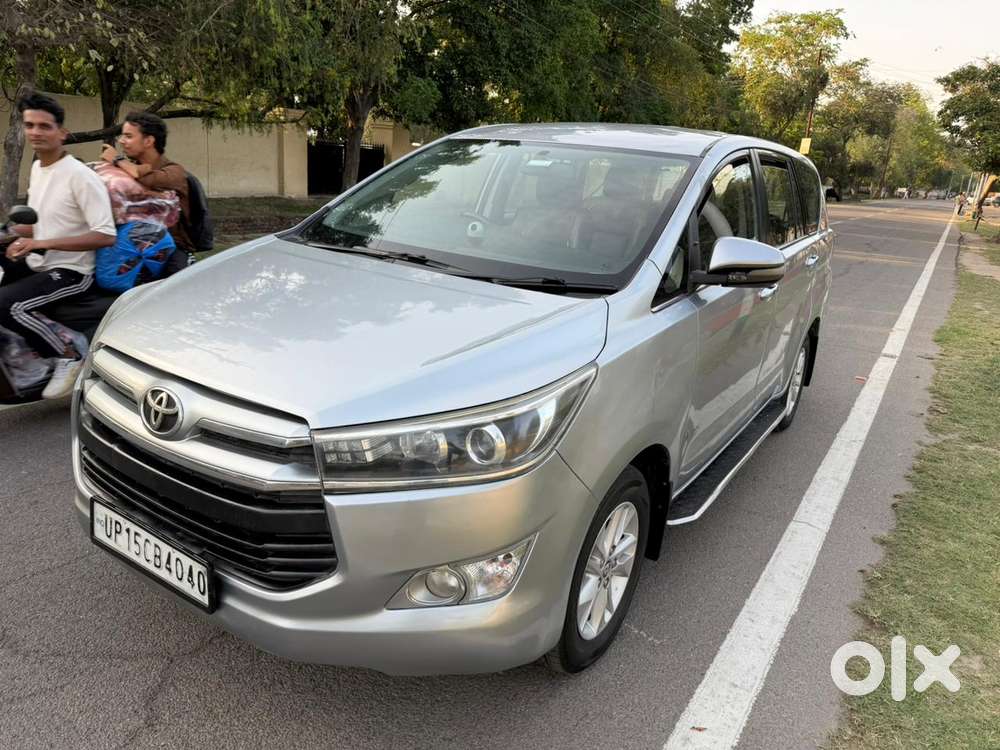 Toyota Innova Crysta 2.4 V 8 Str, 2016, Diesel