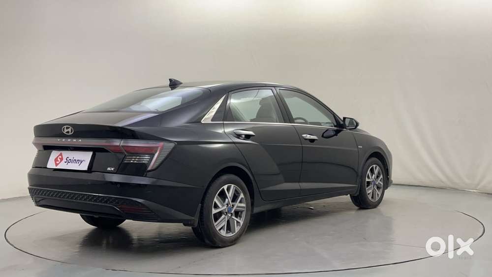 Hyundai Verna 1.5 Sx (o) Vtvt Ivt, 2023, Petrol