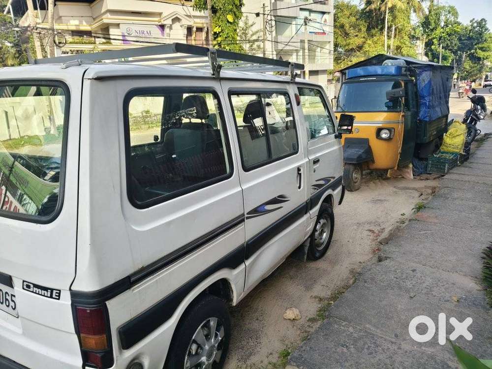 Maruti Suzuki Omni 8 Seater Bsii, 2016