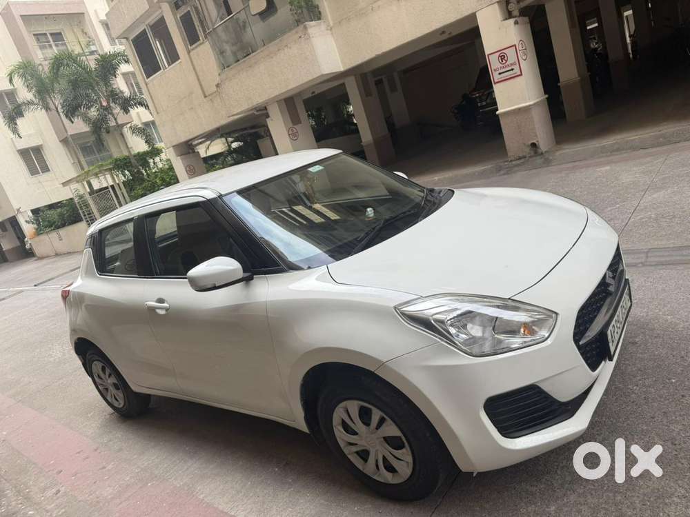 Maruti Suzuki Swift Vvt Vxi, 2021, Petrol