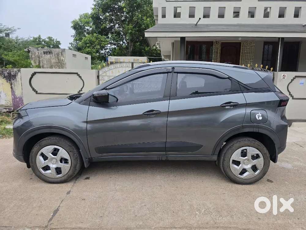 Tata Nexon Petrol Manual 2023
