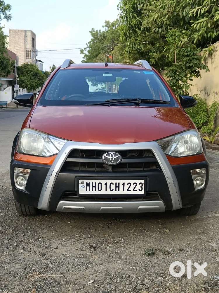 Toyota Etios Cross 2016