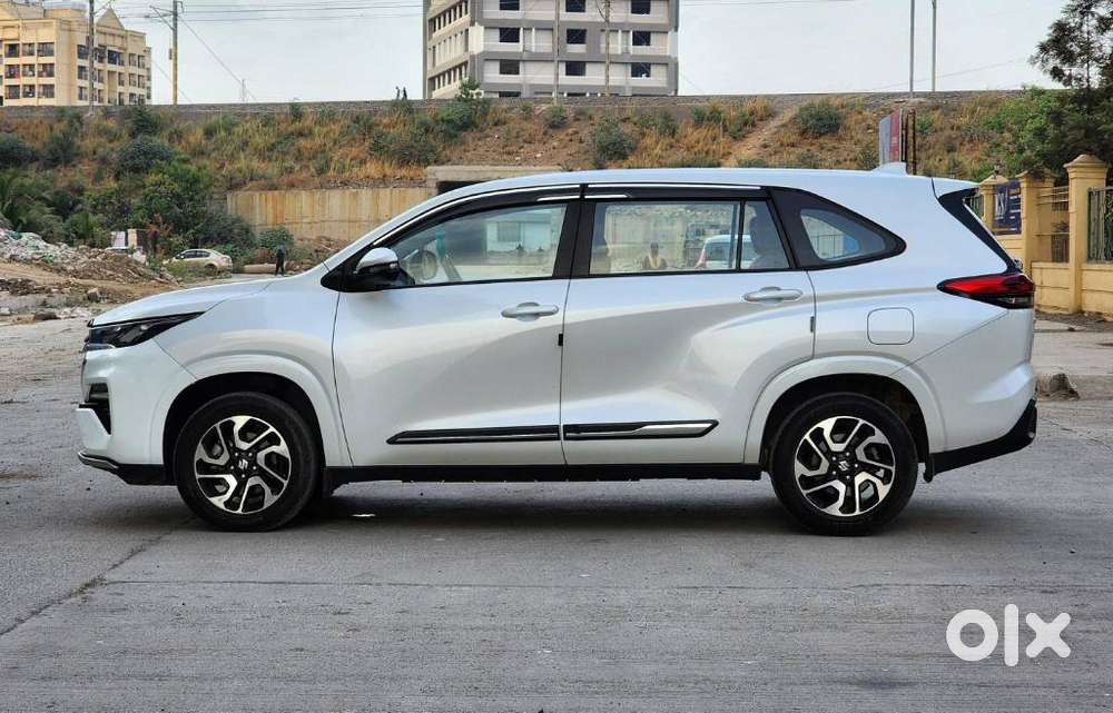Maruti Suzuki Invicto Zeta Plus 7str, 2024, Petrol