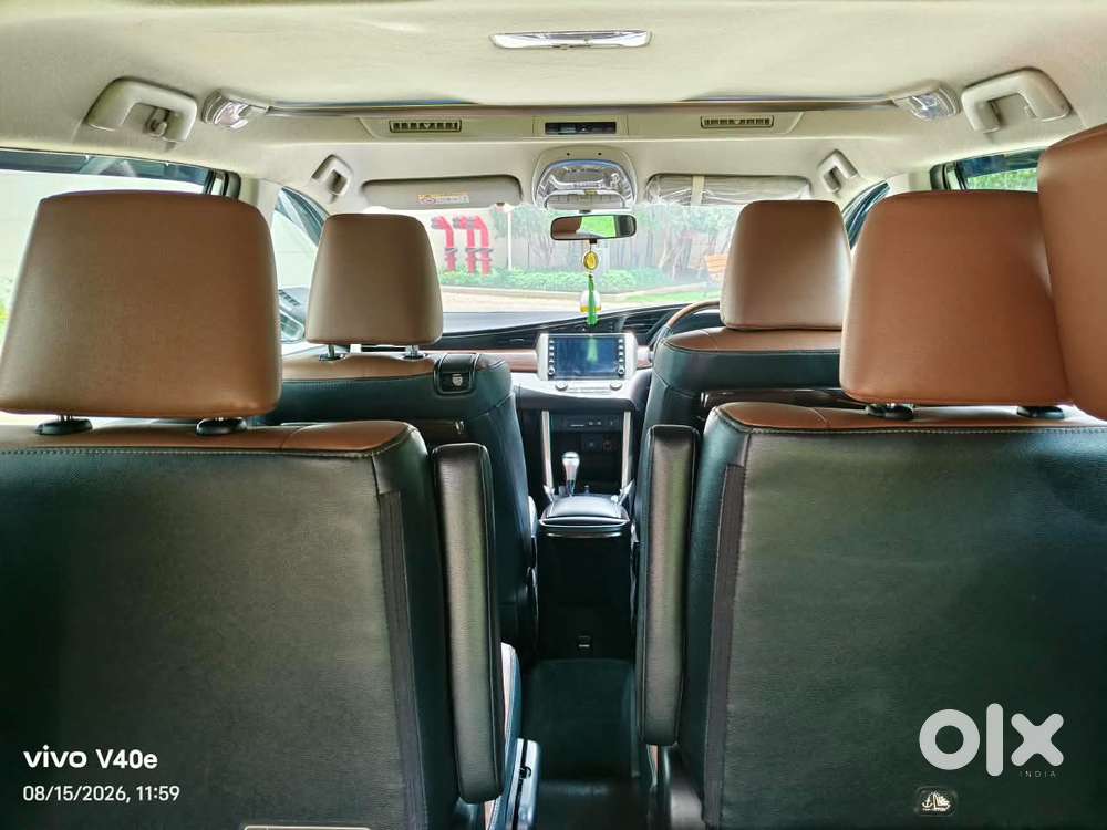 Toyota Innova Crysta 2.8z Automatic, 2021, Diesel