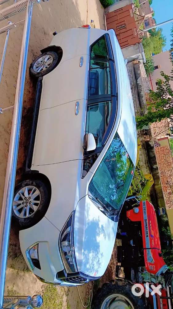 Toyota Innova Crysta 2019