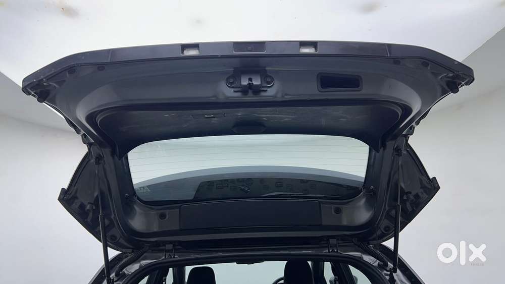 Tata Nexon Creative 1.2 Revotron Petrol 6 Amt, 2023, Petrol
