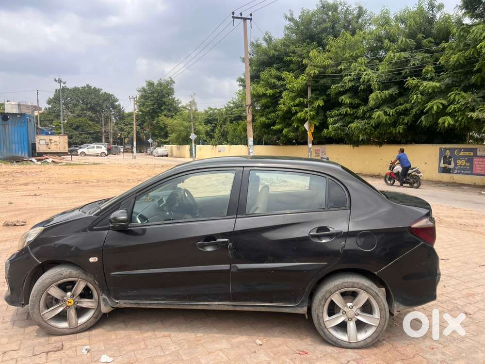 Honda Amaze 2017 Cng & Hybrids Well Maintained