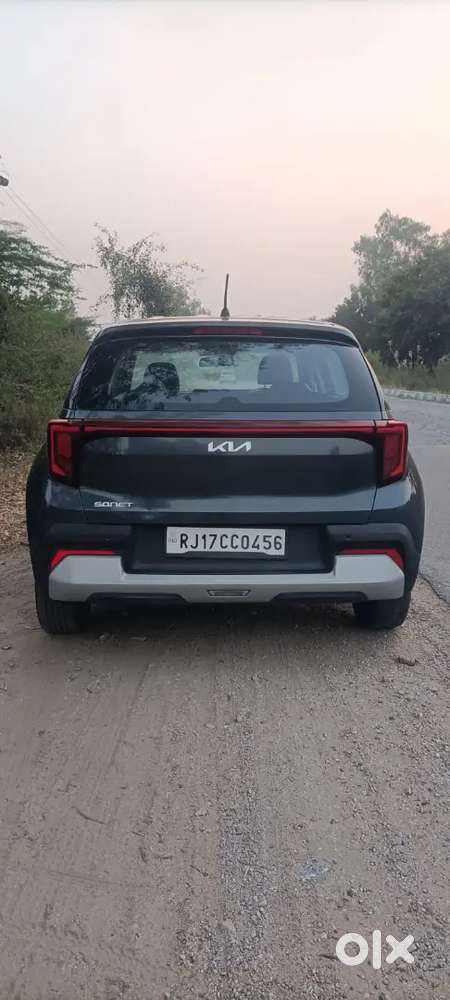 Kia Sonet 2024 Petrol 39000 Km Driven