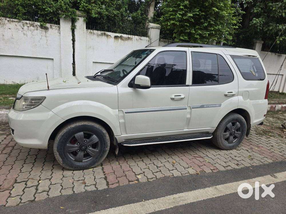 Tata Safari Storme Vx, 2018, Diesel