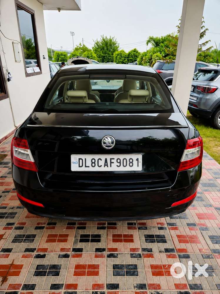 Skoda Octavia Elegance 1.8 Tsi At, 2014, Petrol
