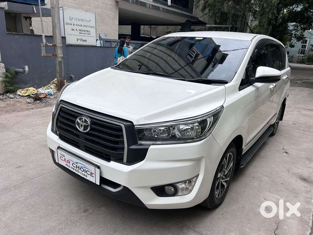 Toyota Innova Crysta 2.4 G Mt 7 Str, 2025, Diesel