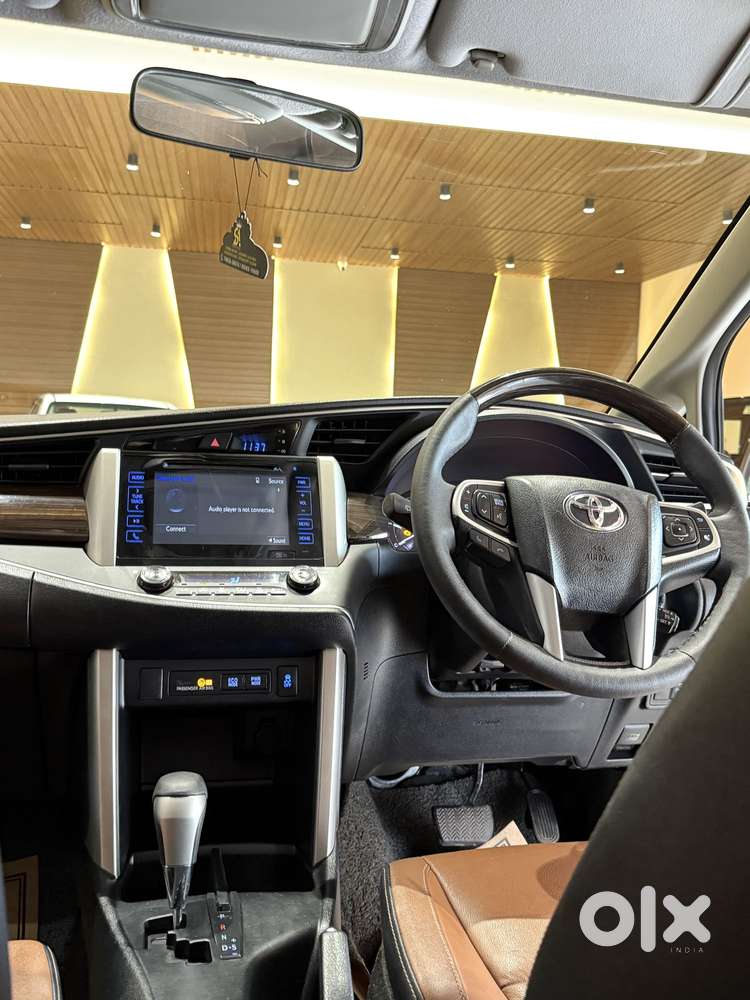 Toyota Innova Crysta 2.8 Zx At 7 Seater, 2018, Diesel