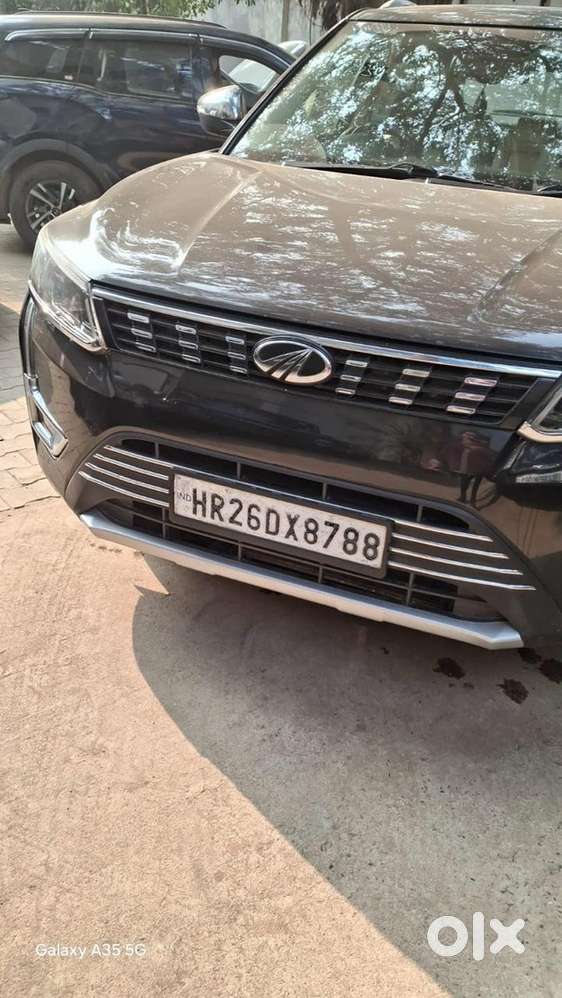 Mahindra Xuv300 2019 Petrol Well Maintained