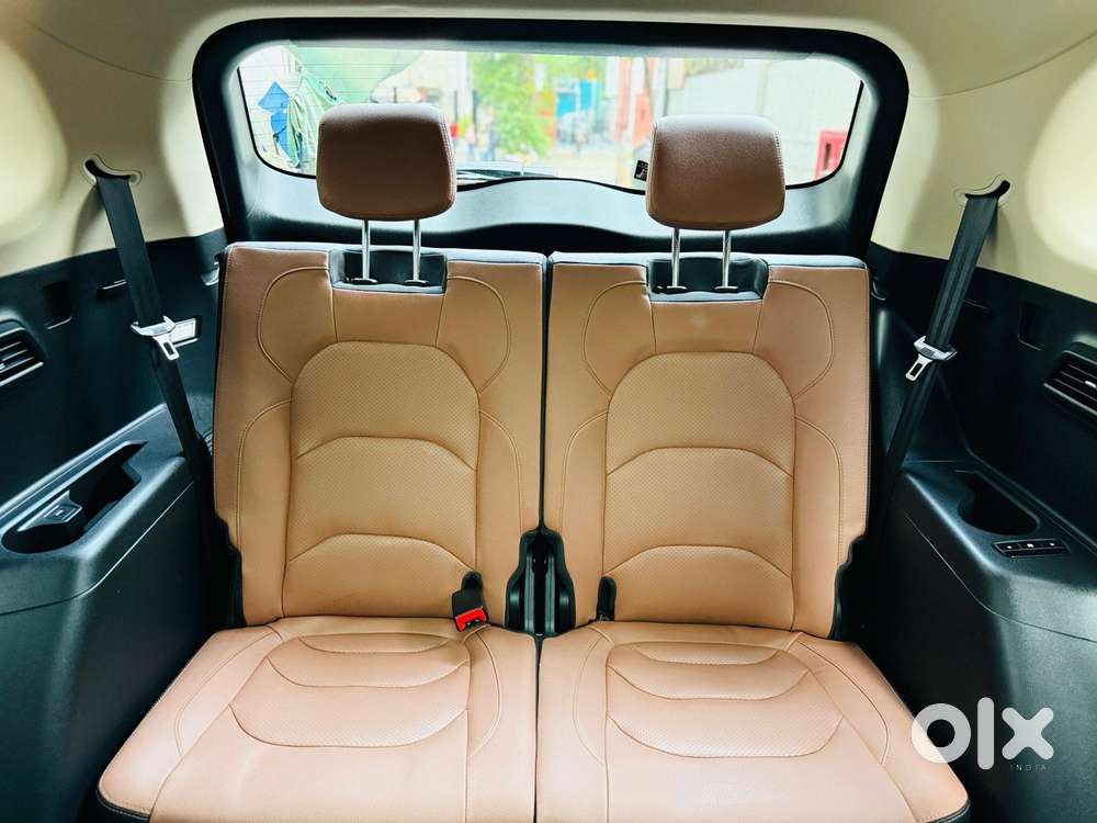 Mg Hector Plus Savvy Pro 1.5 Turbo Petrol Cvt 6 Str, 2023, Petrol
