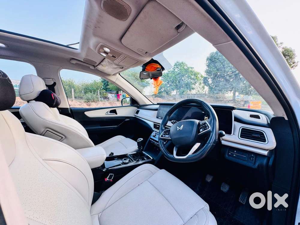 Mahindra Xuv700 2.2 Ax 7 Diesel Mt Str, 2023, Diesel